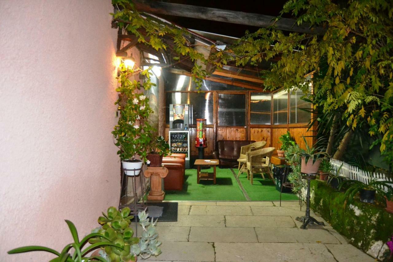 Aurora Boreale Otel Roma Dış mekan fotoğraf